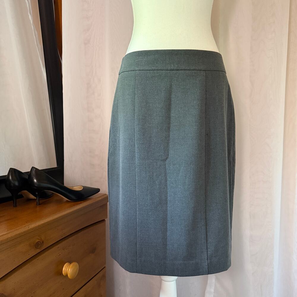 Ann Taylor Factory Grey Pencil Skirt Size 4 Career Workwear Office Siren Preppy